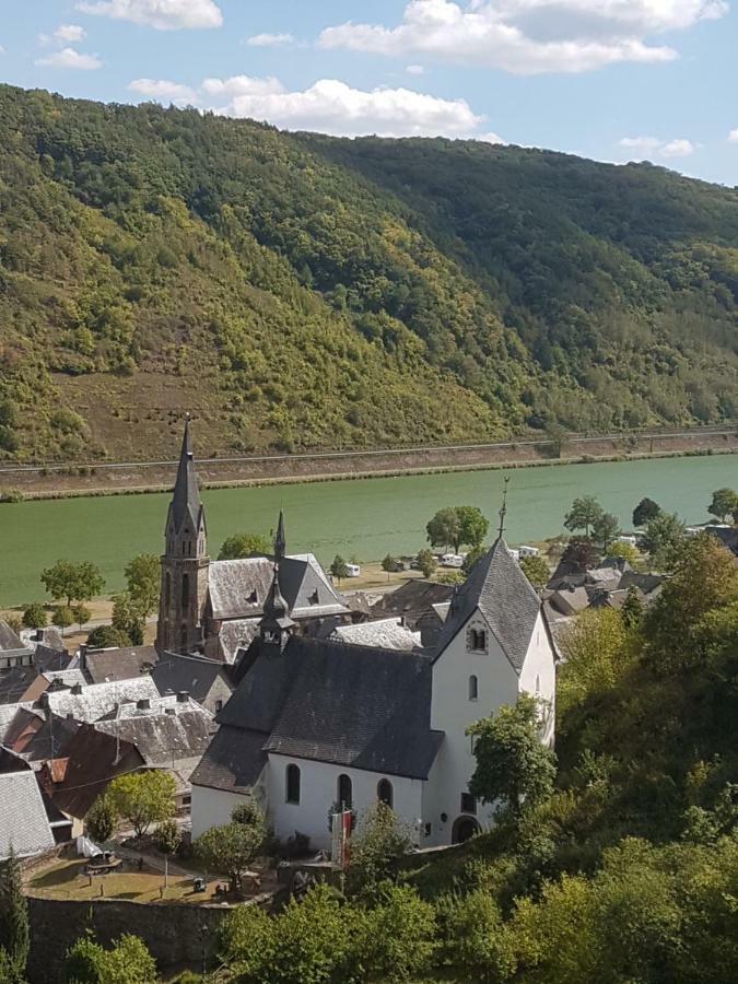 Julia * Sankt Aldegund